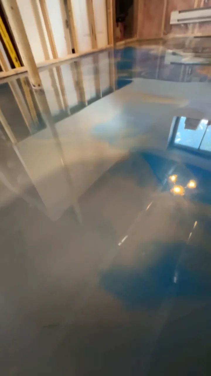 Métallique bleu et sable
